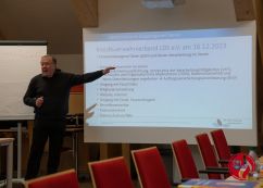 Dozent Dr. Heinz Eschrich 