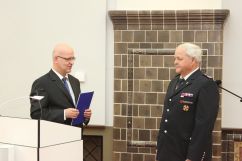 Verabschiedung unseres Vorsitzenden a.D. Dieter Heinze durch den Landrat Stephan Loge