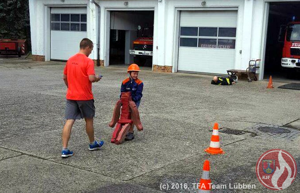 Kinder-Challenge am Feuerwehrgerätehaus Lübben/Stadt